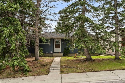 1023 Hunterston Place Nw, Calgary, AB, T2K4N5 | Card Image