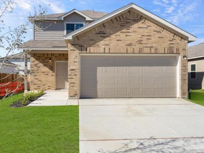 2428 Dino Dr, House other with 4 bedrooms, 2 bathrooms and null parking in Seguin TX | Image 2