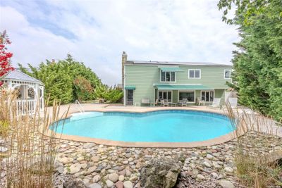 11 Donna Lane, House other with 4 bedrooms, 3 bathrooms and null parking in Lido Beach NY | Image 1