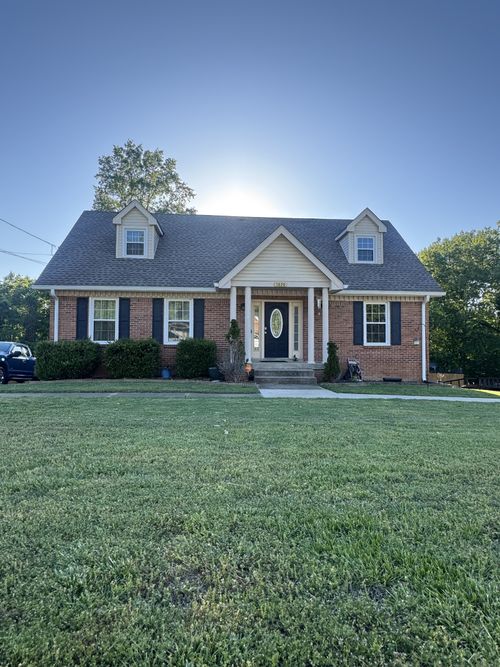 1020 Foxmoor Dr, Clarksville, TN, 37042-5463 | Card Image