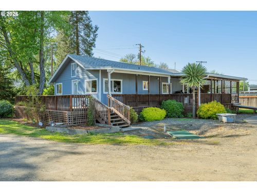 301 Winery Ln, Roseburg, OR, 97471 | Card Image
