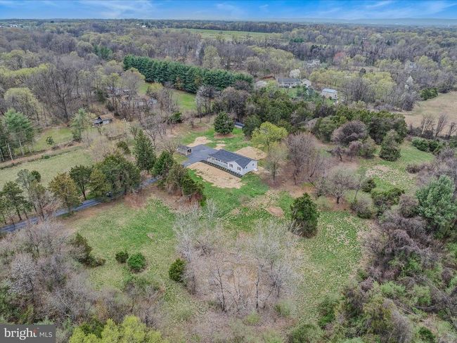 89 Morgan Grove Rd, Home with 4 bedrooms, 3 bathrooms and null parking in SHEPHERDSTOWN WV | Image 57