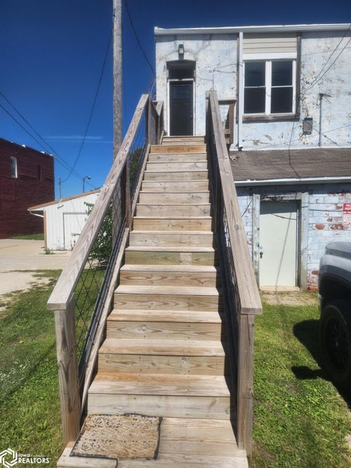 140 W Jefferson St, Osceola, IA, 50213-1286 | Card Image