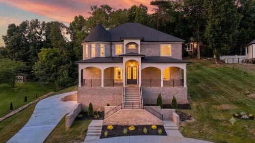 9921 Frost Ridge Dr, Ooltewah, TN, 37363-9305 | Card Image