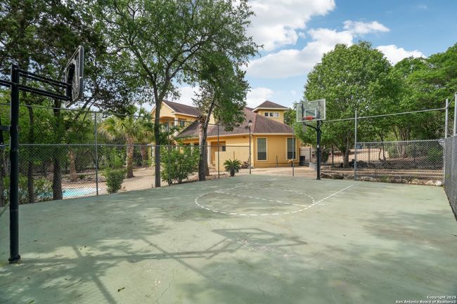 20646 Wahl Ln, House other with 5 bedrooms, 6 bathrooms and null parking in Garden Ridge TX | Image 31