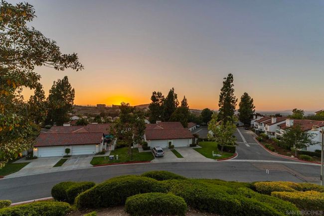 C - 16304 Avenida Venusto, Condo with 3 bedrooms, 2 bathrooms and 4 parking in San Diego CA | Image 32