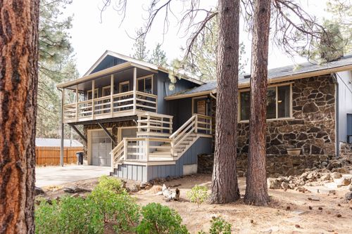 60105 Opal Ln, Bend, OR, 97702-8902 | Card Image