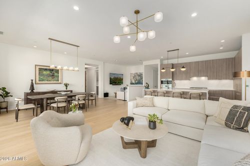 c3010-19355 N 73rd Way, Scottsdale, AZ, 85255-0231 | Card Image
