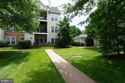 4139 Fountainside Ln, FAIRFAX, VA, 22030-7436 | Card Image