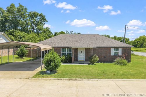 366 Elm St, Lone grove, OK, 73443-6111 | Card Image