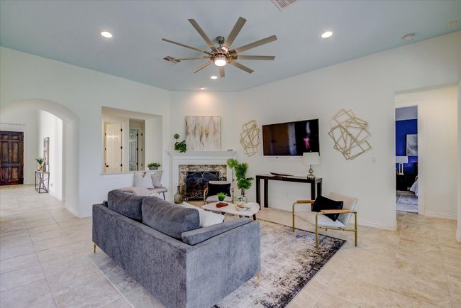 22020 Verbena Pkwy, House other with 5 bedrooms, 4 bathrooms and 3 parking in Spicewood TX | Image 8