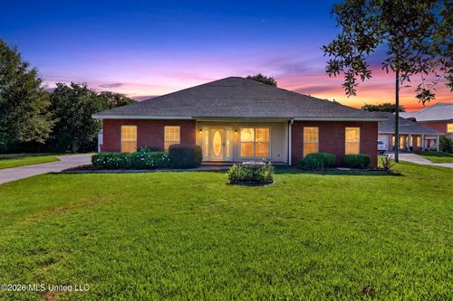 447 Russell Ave, Long Beach, MS, 39560-6023 | Card Image