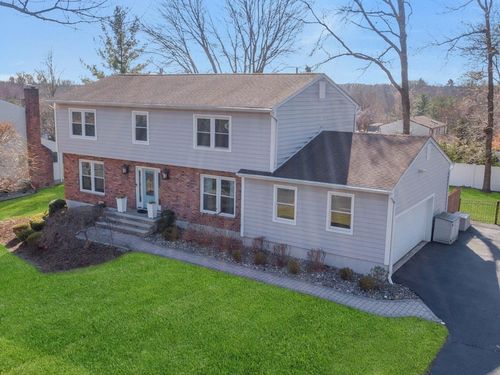151 Schweizer Ln, Bardonia, NY, 10954-2031 | Card Image