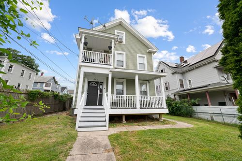 845 Bank St, New London, CT, 06320-3551 | Card Image