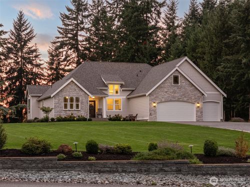 34028 Tanwax Dr E, Eatonville, WA, 98328-9669 | Card Image