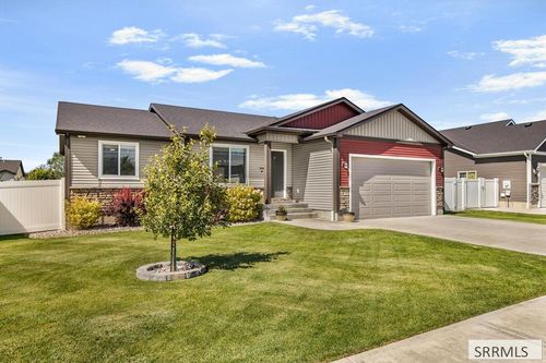 3976 S Hazen Dr, Ammon, ID, 83406-1237 | Card Image