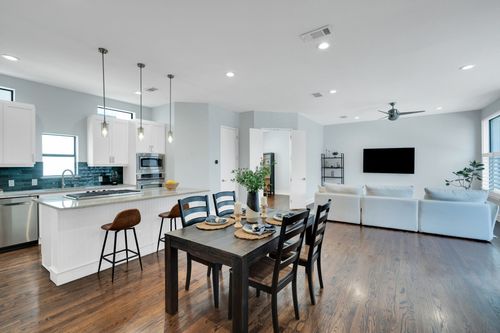 2119 Albany St, Dallas, TX, 75201-5706 | Card Image