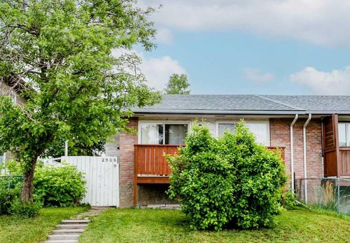 2906 Doverville Cres Se, Calgary, AB, T2B1T9 | Card Image
