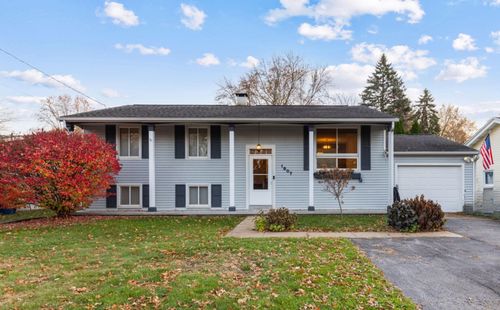 1807 W Porter Ave, Chesterton, IN, 46304 | Card Image