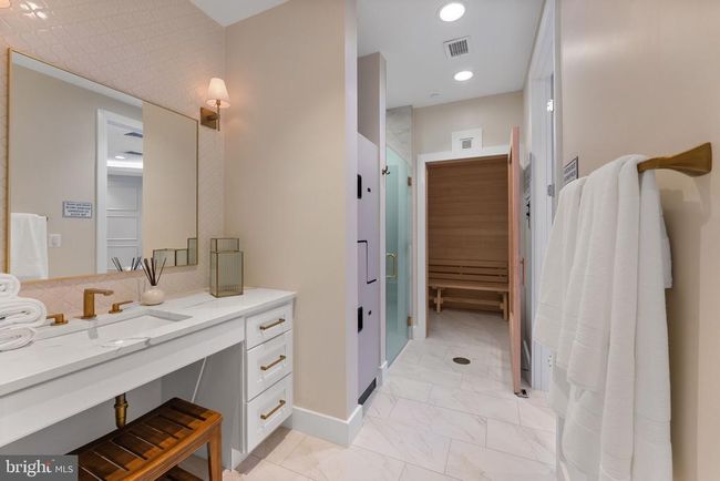 1632 Chain Bridge Rd, Townhouse with 4 bedrooms, 5 bathrooms and null parking in MCLEAN VA | Image 54