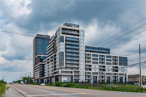 326-3200 William Coltson Ave, Oakville, ON, L6H7W6 | Card Image