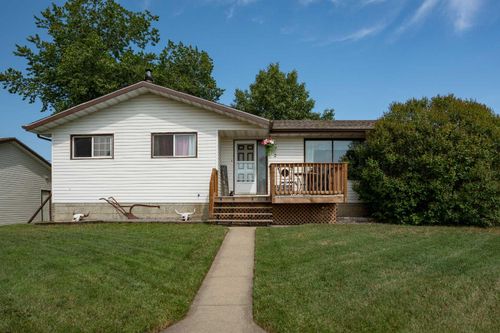 2 1st Ave Sw, Round Hill, AB, T0B3Z0 | Card Image