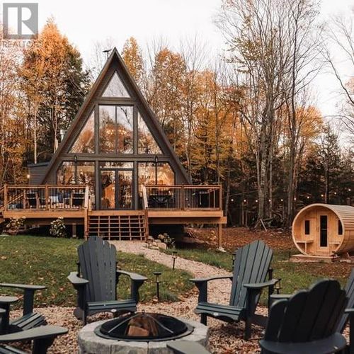 36 Ocean View Drive, Norman's Cove, NL, A0B2T0 | Card Image