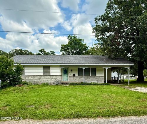2001 Dewey St, Galena, KS, 66739-9210 | Card Image