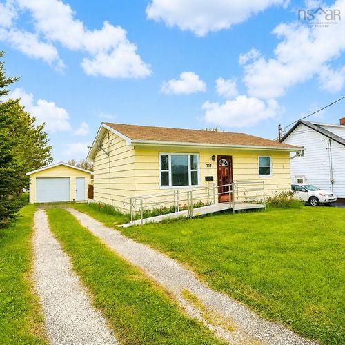 777 Forsyth St, New Waterford, NS, B1H2Y6 | Card Image
