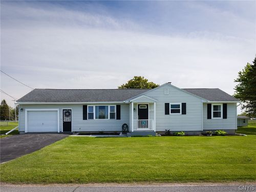 22536 Willowbrook Dr, Watertown, NY, 13601-5152 | Card Image