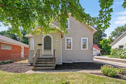 840 N Arlington Heights Road, Arlington Heights, IL, 60004 | Card Image