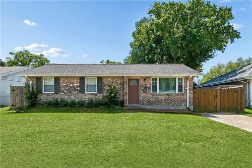 8844 Fulton St, Metairie, LA, 70003-5261 | Card Image