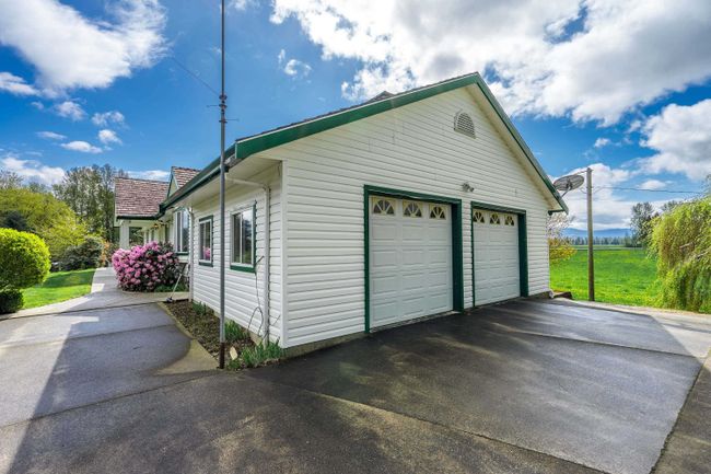 9356 Ross Road, House other with 3 bedrooms, 2 bathrooms and 10 parking in Mission BC | Image 11