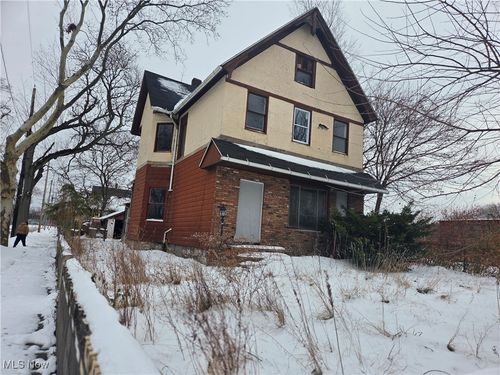 2371 E 79th St, Cleveland, OH, 44104-2170 | Card Image