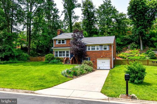 5812 Piedmont Dr, ALEXANDRIA, VA, 22310-1833 | Card Image