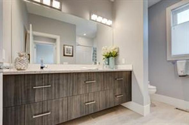 4004 2 St Nw, Home with 4 bedrooms, 3 bathrooms and 2 parking in Calgary AB | Image 33
