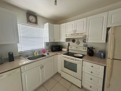 310 - 9350 Sunrise Lakes Boulevard, Condo with 1 bedrooms, 1 bathrooms and null parking in Sunrise FL | Image 2