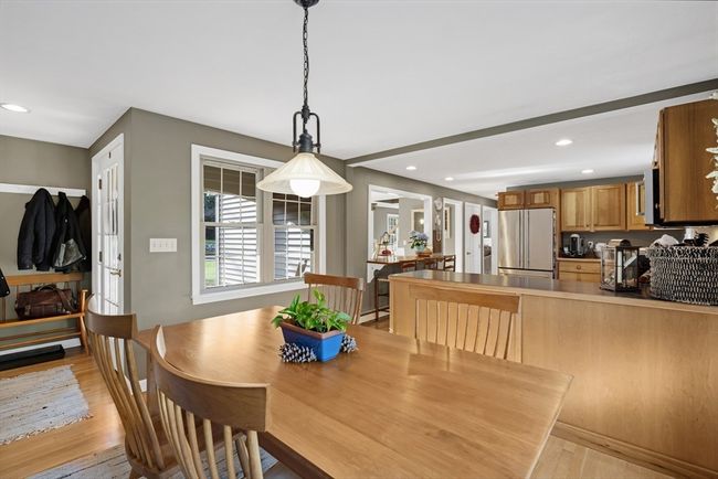 209 Forest St, House other with 3 bedrooms, 2 bathrooms and 6 parking in Franklin MA | Image 8
