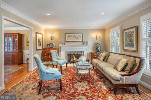 1230 23rd St S, ARLINGTON, VA, 22202-2151 | Card Image