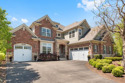 4545 Foxgrove Dr, St. Charles, IL, 60175-5679 | Card Image