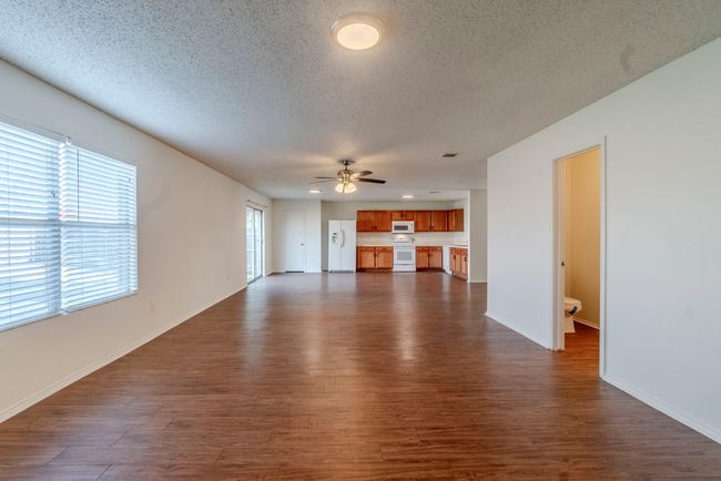 921 Rock Dove Cir, House other with 3 bedrooms, 3 bathrooms and null parking in Saginaw TX | Image 7