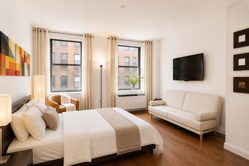 408-1 Wall Street Ct, New York, NY, 10005-3402 | Card Image