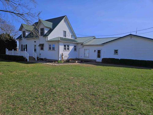 9297 W 1300 S, Goodland, IN, 47948-8622 | Card Image