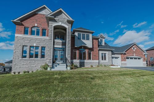 10 Stewart Cres, Thornton, ON, L0L2N0 | Card Image
