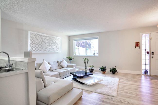 1 - 1823 35 Street Se, Home with 2 bedrooms, 2 bathrooms and 1 parking in Calgary AB | Image 8