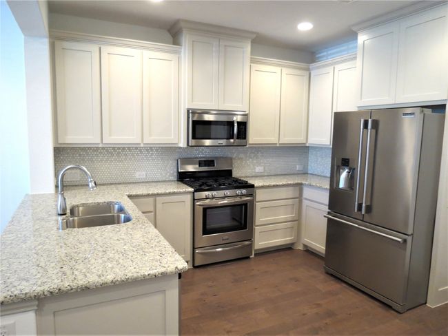 2317 Jameson Ln, Townhouse with 3 bedrooms, 3 bathrooms and null parking in Mckinney TX | Image 4