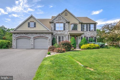 146 Pleasant Valley Rd, East Earl, PA, 17519-9303 | Card Image