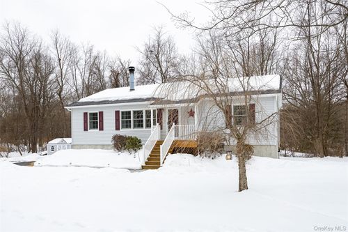 7 Charles St, Newburgh, NY, 12550-1544 | Card Image