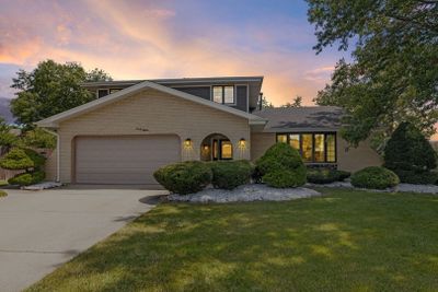 9015 S 87th Avenue, House other with 4 bedrooms, 3 bathrooms and 2 parking in Hickory Hills IL | Image 1