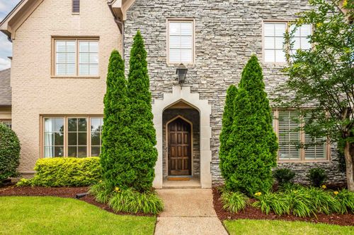 9285 Enclave Green Ln E, Germantown, TN, 38139-5716 | Card Image